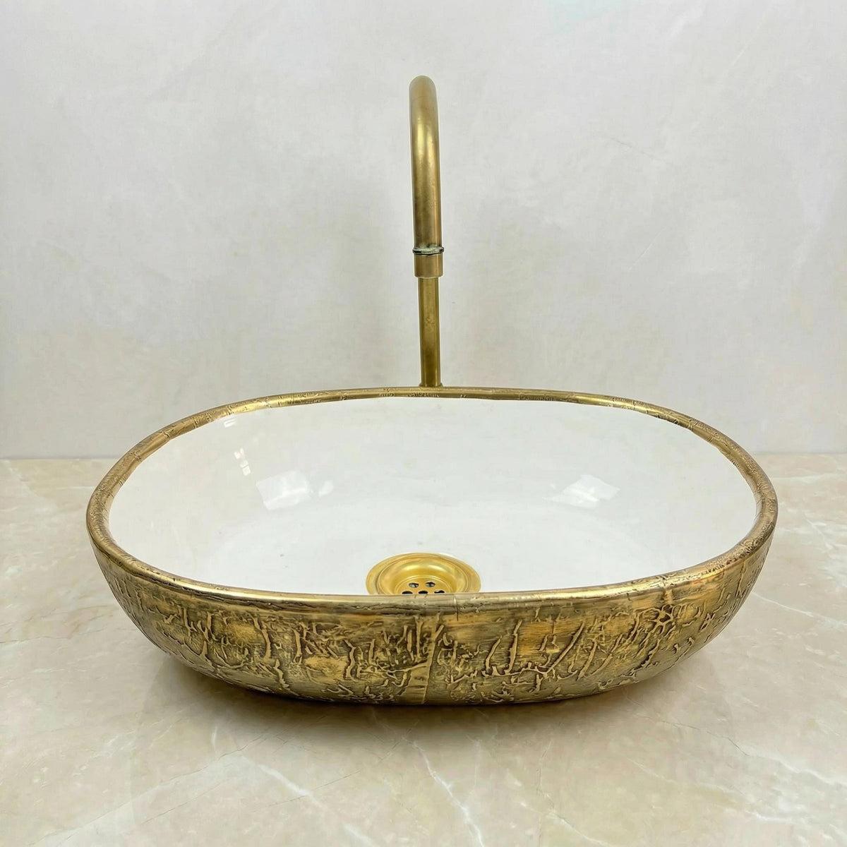 Handcrafted Oval Bathroom Sink, Porcelain Glossy White 40Cm Drain