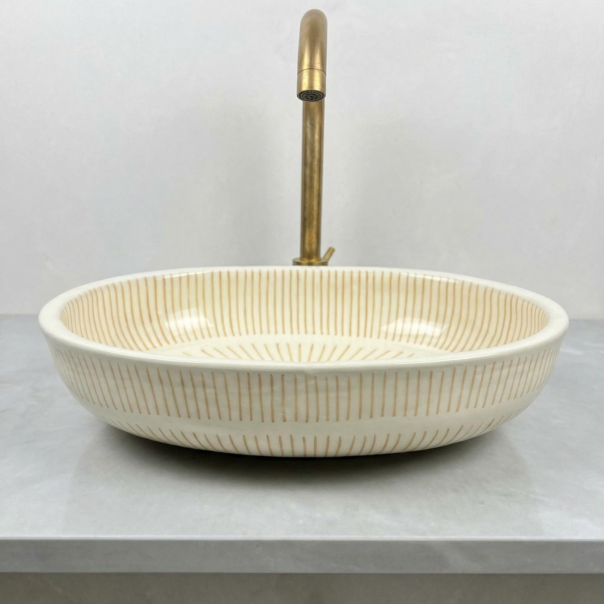 Fes Ceramic Washbasin' Oval Moroccan Vessel Sink, Handmade 40 cm Brass Drain