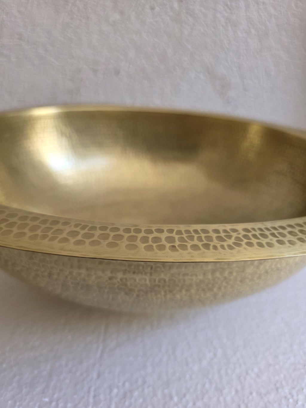 Hammered Brass Vessel Sink, 16in Round Antique Finish Basin Small